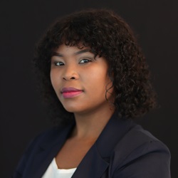 Nokukhanya Molefe